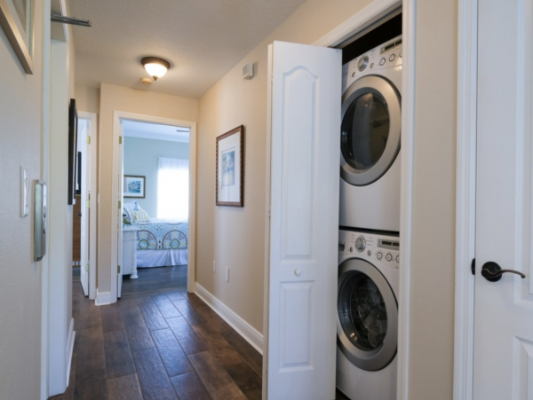 Bradenton Vacation Condo Two Bedroom Walk to Beach